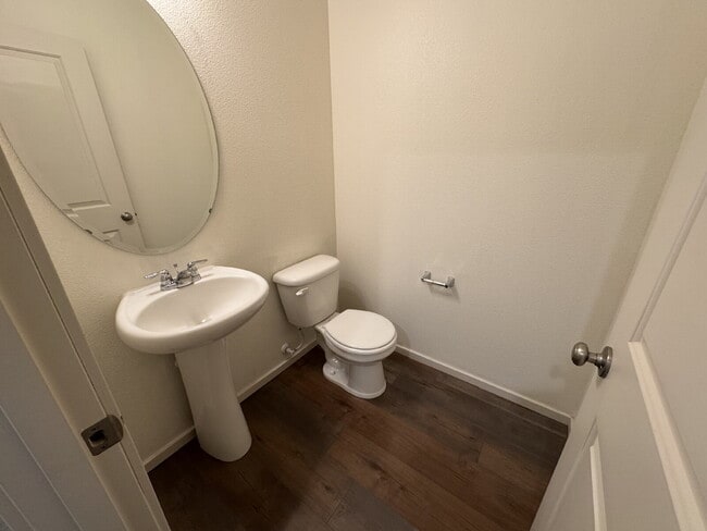 Photo - Beautiful Home in the Sunrise Ridge Develo...