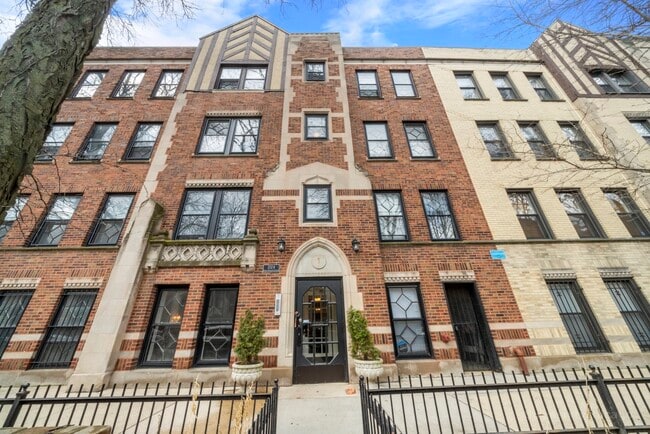Photo - 2124 N Hudson Ave Condo Unit 104