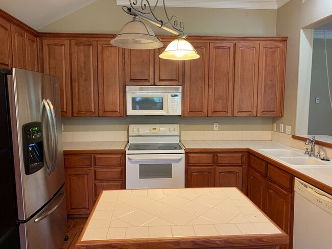 Photo - 8811 Laurel Ridge