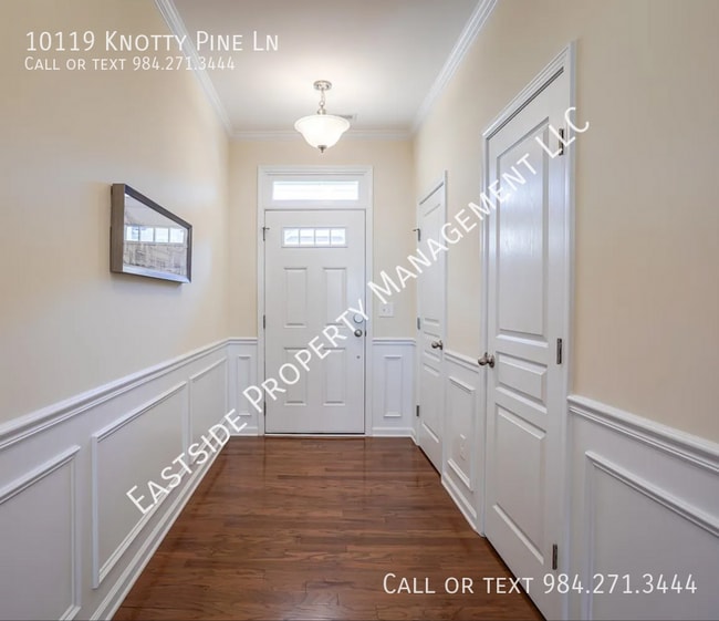 Photo - 10119 Knotty Pine Ln