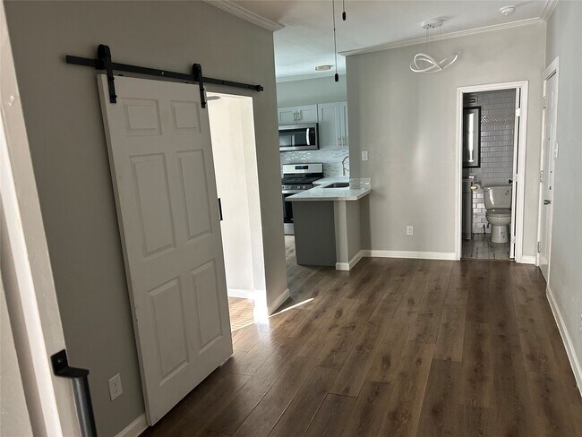 Photo - 5105 Sherman St Unidad 4