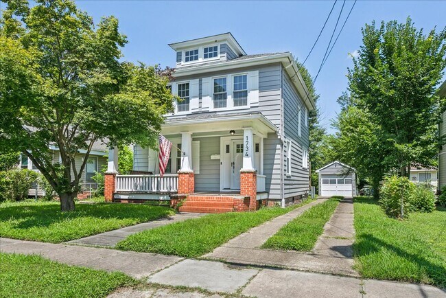 Photo - 1734 Hancock Ave