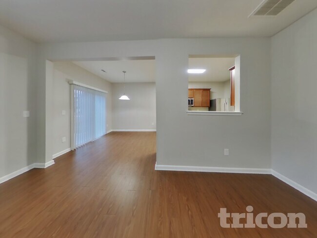 Photo - 2034 Aragon Lane