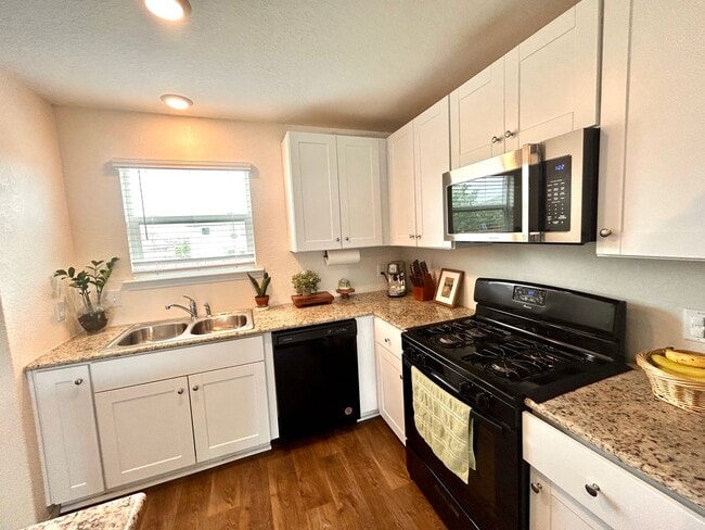 Photo - 15431 Shortwing