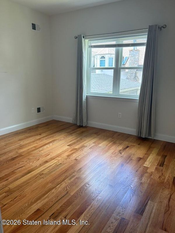 Photo - 25 Knesel St