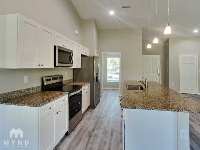 Photo - 1862 Franklin Ln