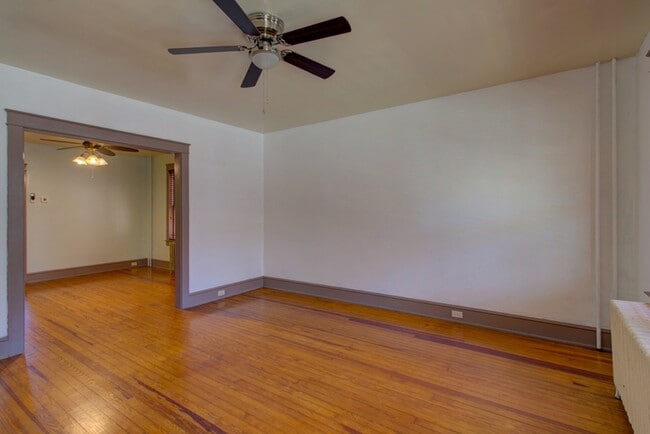 Photo - 625 Hamilton St
