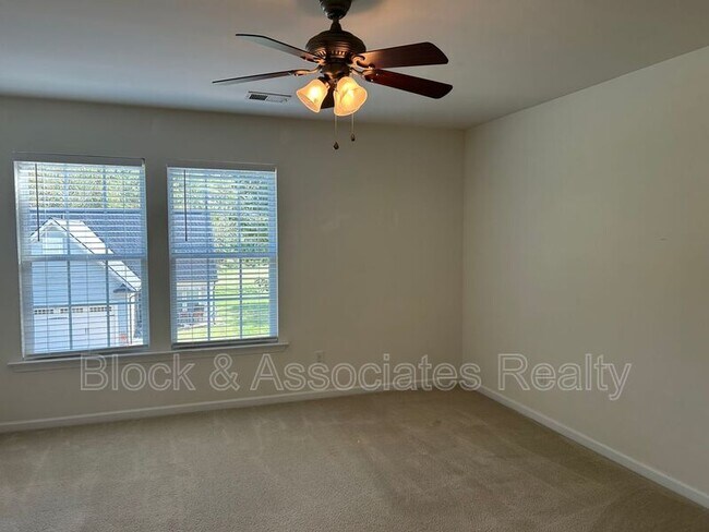 Photo - 5147 Fiddlers Run Dr