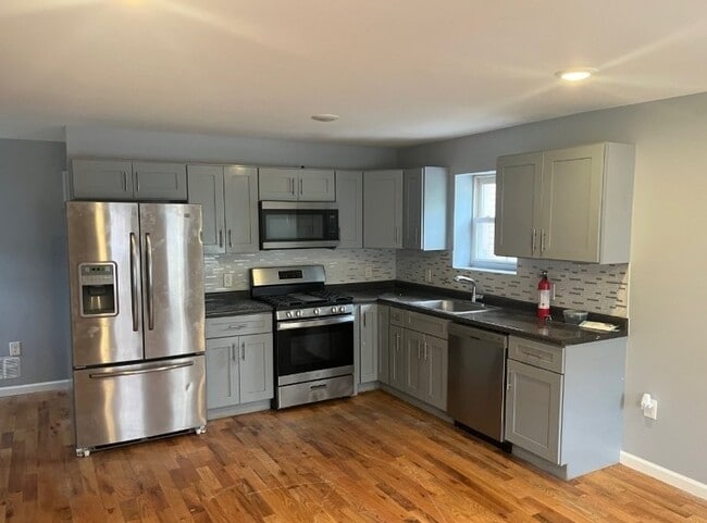 Photo - 58 Wright St Unit 2nd Floor