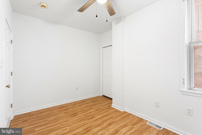 Photo - 4047 N Broad St Unidad 1