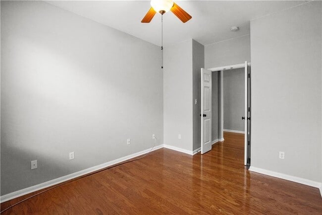 Photo - 757 Bent Wood Pl