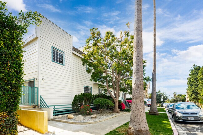 Exterior - 11742 Mayfield Ave