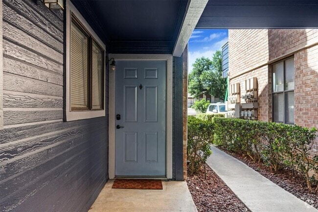 Building Photo - 2500 Burleson Rd Unit 401 Rental