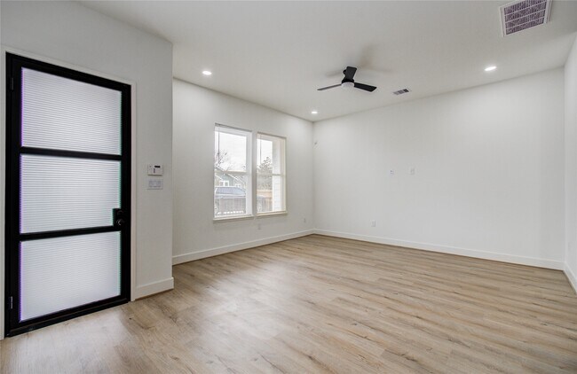 Photo - 1815 McKee St Unit A