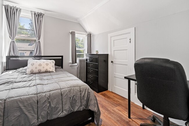 Photo - 202 Stewart Ave Unit 202-3