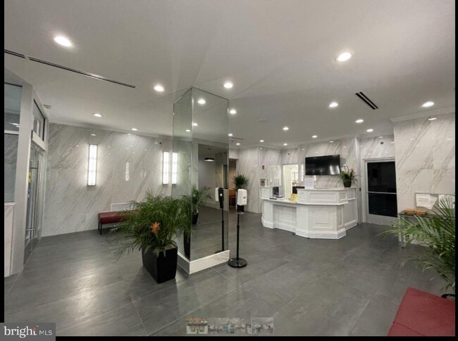 Photo - 2101 Chestnut St Unit 1717