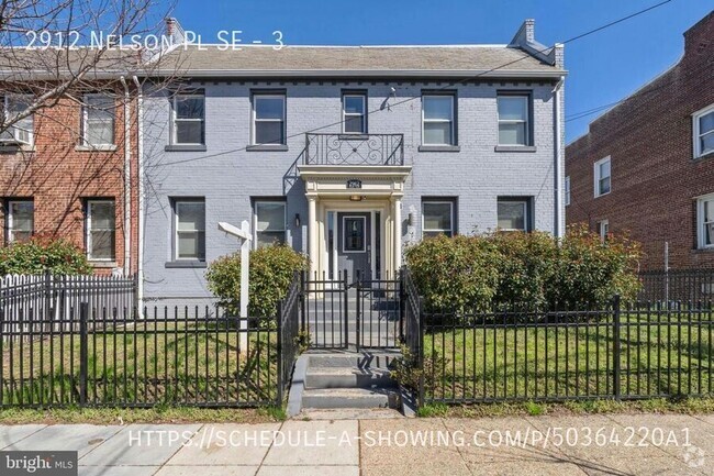 Building Photo - Spacious Apartment with Balcony off of bed...