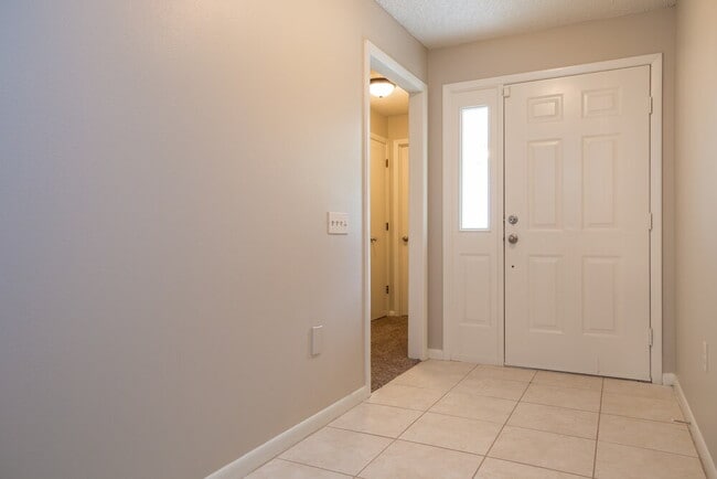 Photo - 411 Greenfield Rd