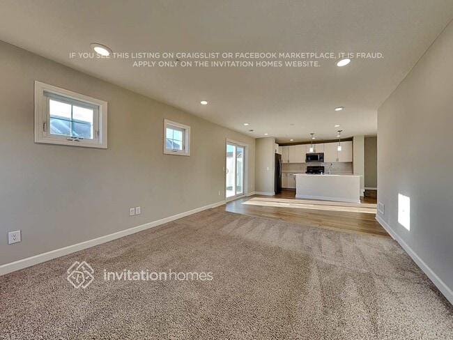 Photo - 10936 Zest St NE