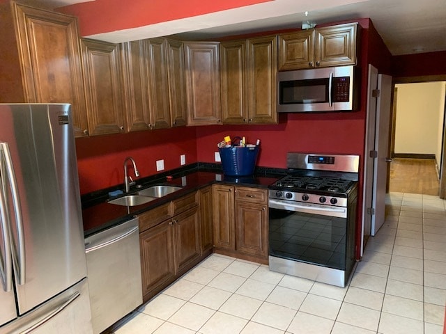Building Photo - 2044 W Birchwood Ave Unit 3 Rental