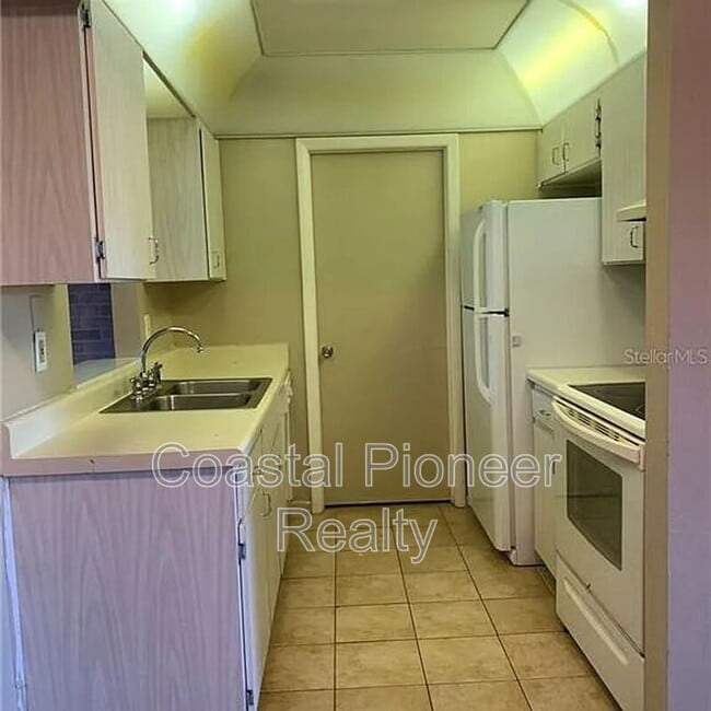 Photo - 4263 Deltona Blvd
