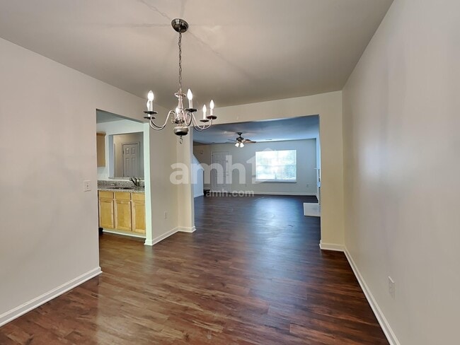 Photo - 16 Hawkesbury Rd