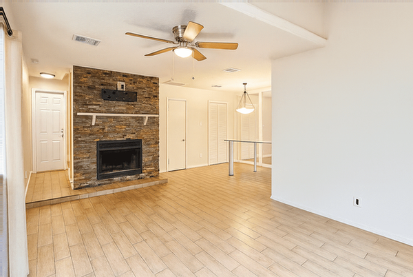 Photo - 2379 Briarwest Blvd Unidad 108