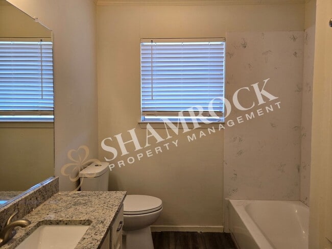 Photo - 7204-A Sanger Ave.