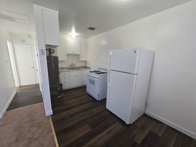 Photo - 418 C St Unit 419 B Street