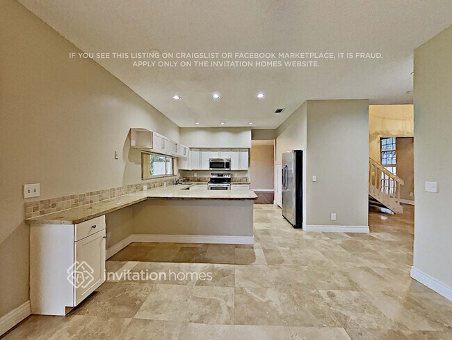 Photo - 10349 Quito St