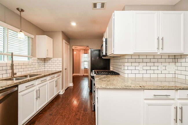 Photo - 10731 Cobblecreek Way