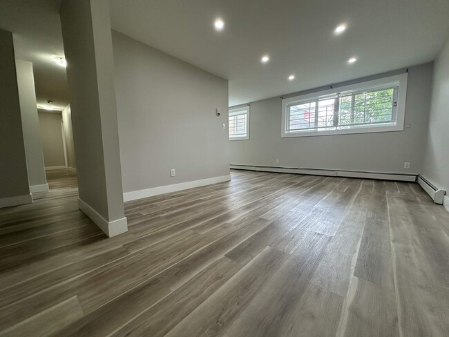 Building Photo - 12015 82 St NW Unit 3A