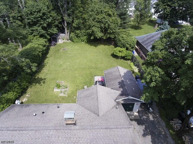 Photo - 32 Maple Ave