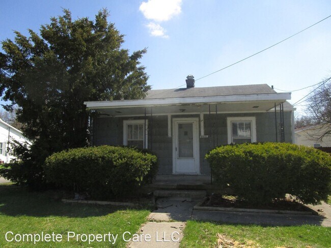 3 br, 1 bath House - 2412 S Meeker - 3 br, 1 bath House - 2412 S Meeker
