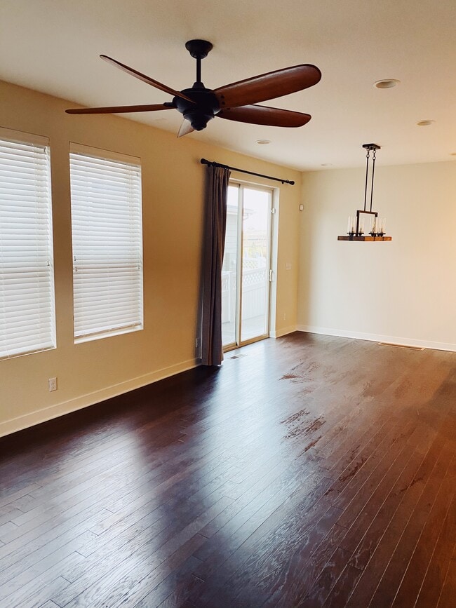 Dining Room - 8500 Redpoint Way