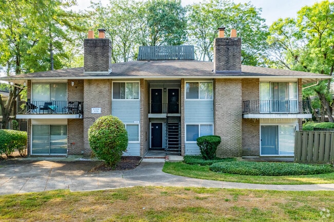 Photo - Villager Apartments