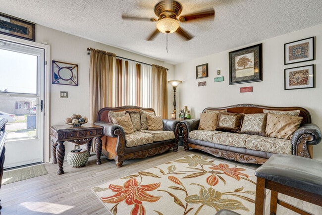 1111 E Grant St Unit SI ID1546410P