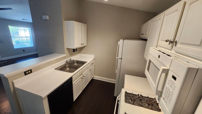 Photo - Top-Floor 2-Bed, 2-Bath Condo with Firepla...