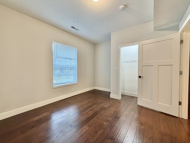 640 Bluff St Unit 102