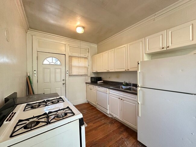 Photo - 4830 W Addison St Unidad S3