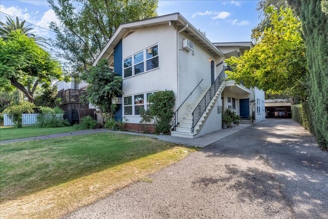 Photo - 4943 Coldwater Canyon Ave Unit 4943.5