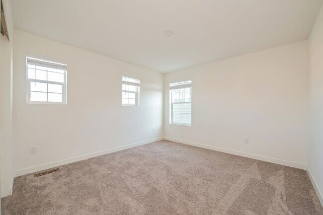 Photo - 6325 Stablecross Trl