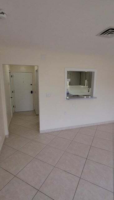 Photo - 105 S Riverside Dr Unit 302