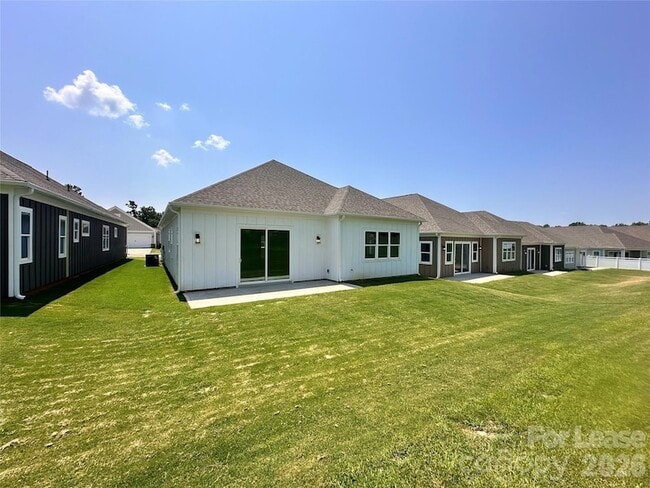 Photo - 6686 Star Dr