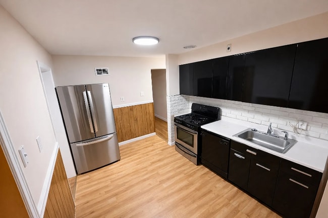 Photo - 1295 Chambers Rd