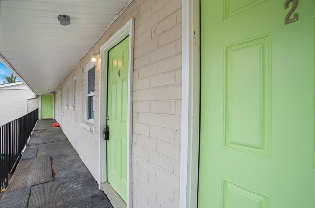 Photo - 615 Oliver St NW Unit 3