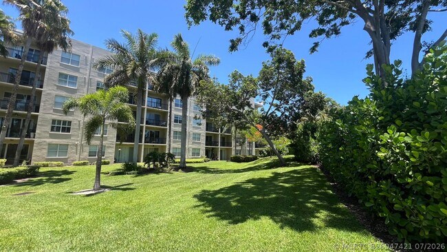 Photo - 26 Royal Palm Way Unit 302