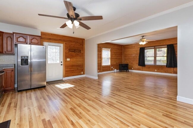 Photo - 88 Laurel Cove