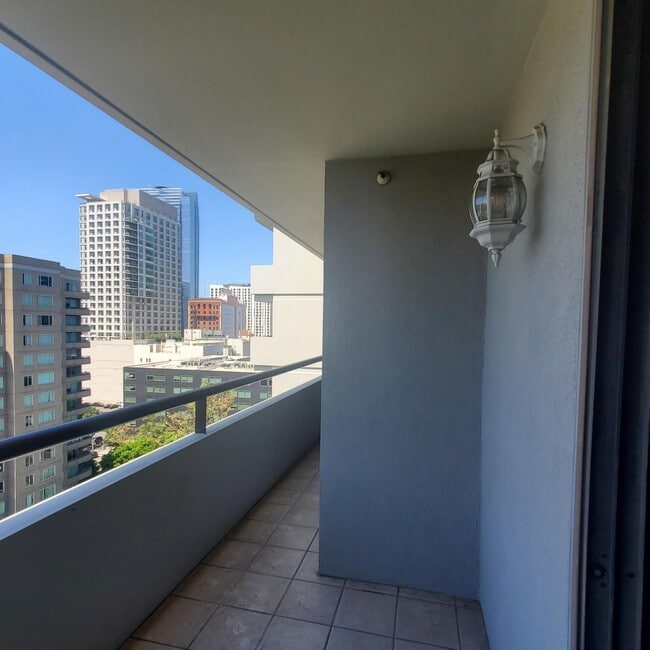 Photo - 600 W 9th St Condo Unit 1210