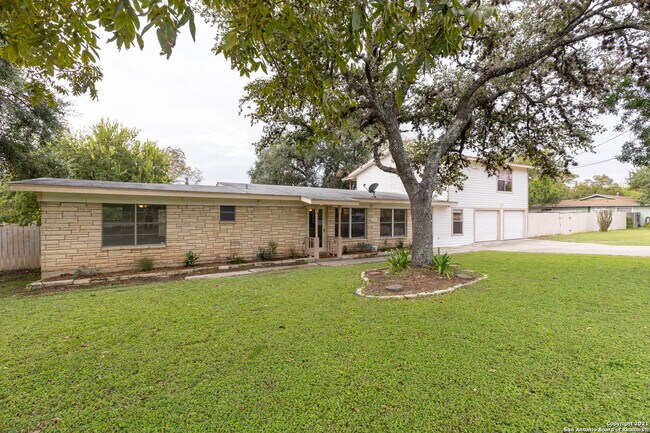 Photo - 224 Shadyview Dr